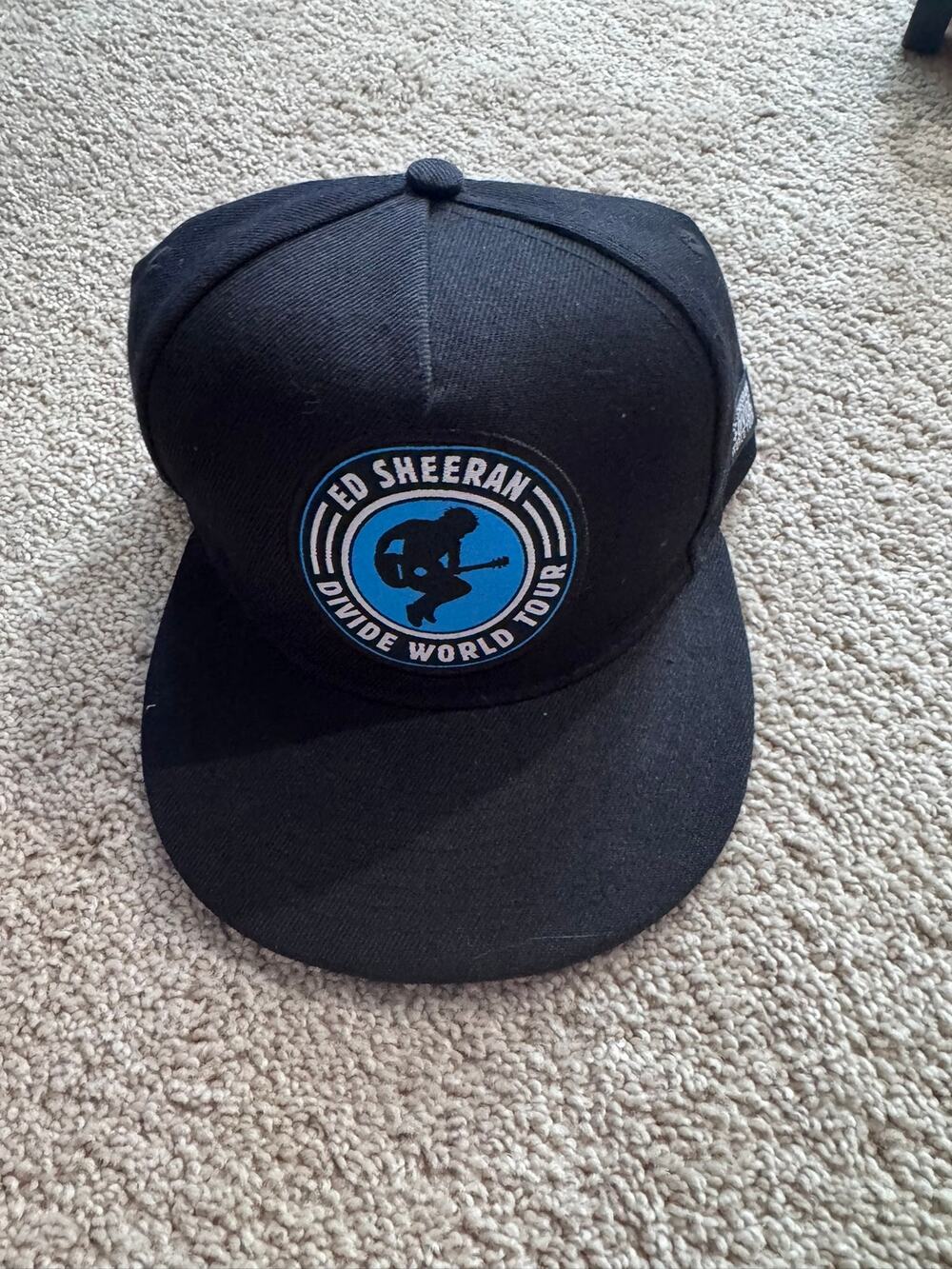 NWOT Ed Sheeran Divide World Tour Band Snapback Hat Black Baseball Cap One Size